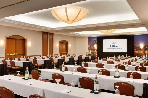 Hilton Chicago/Magnificent Mile Suites image 7