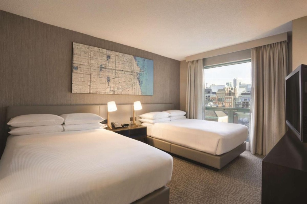Hilton Chicago/Magnificent Mile Suites